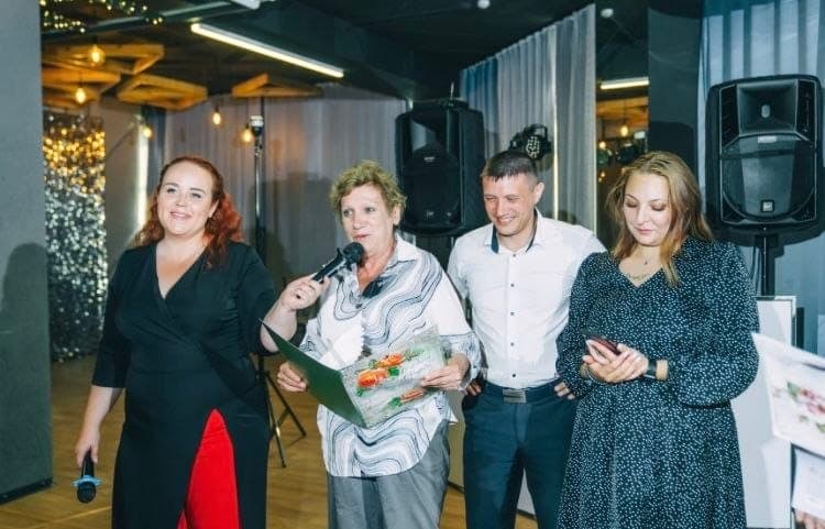Анна Молчанова в работе